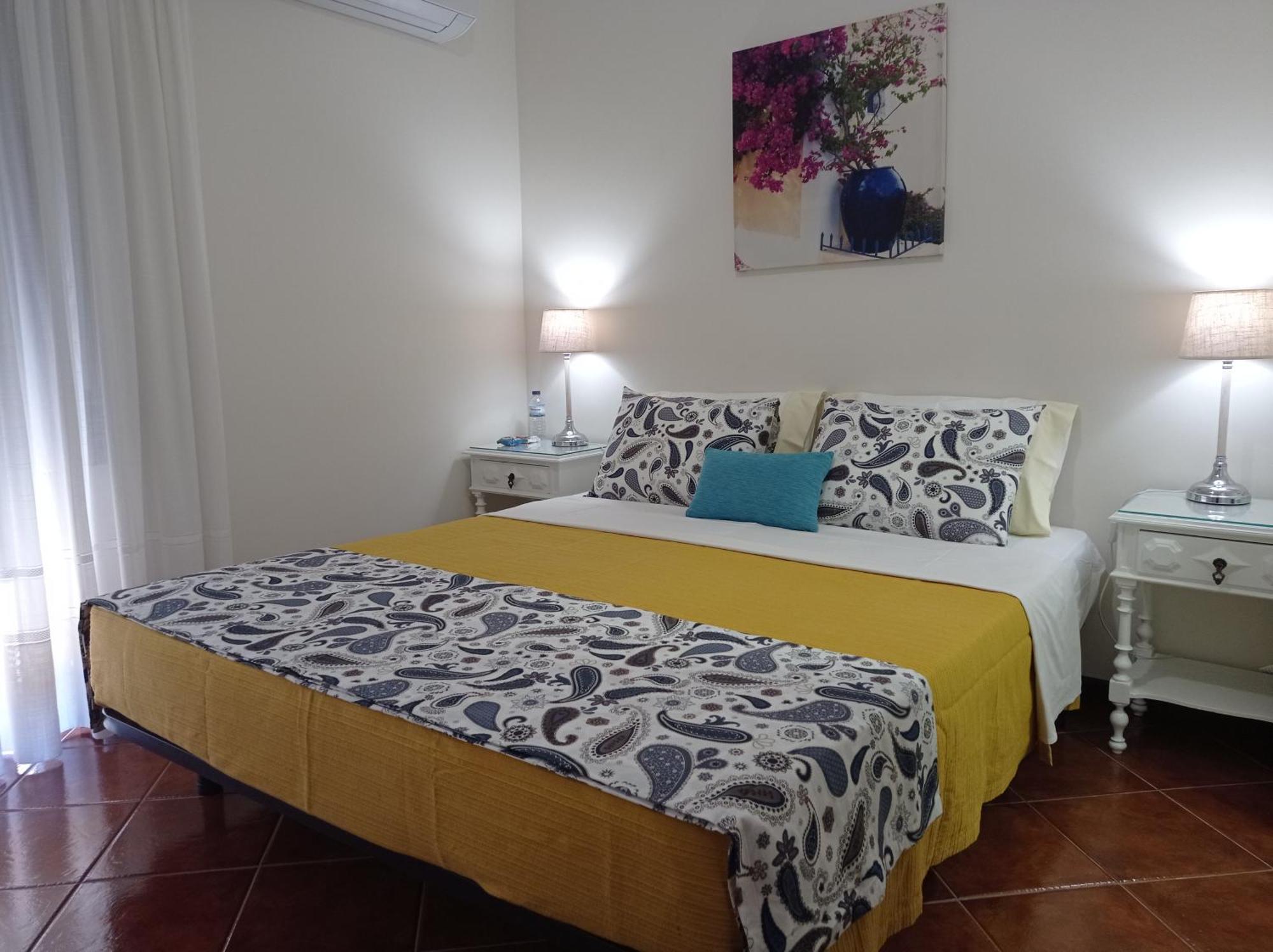 A Casa Da Ti Laura - Al Hotell Aveiro Rom bilde